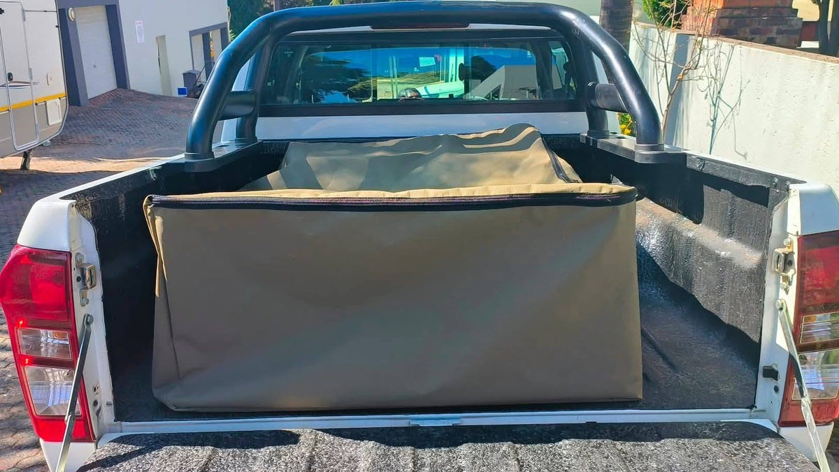 Geïsoleerde Ripstop-karkassak vir jagters 1.5m × 1,5m × 0,5m