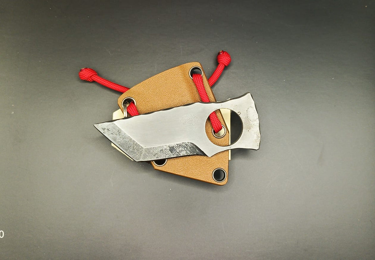 Compact Knife