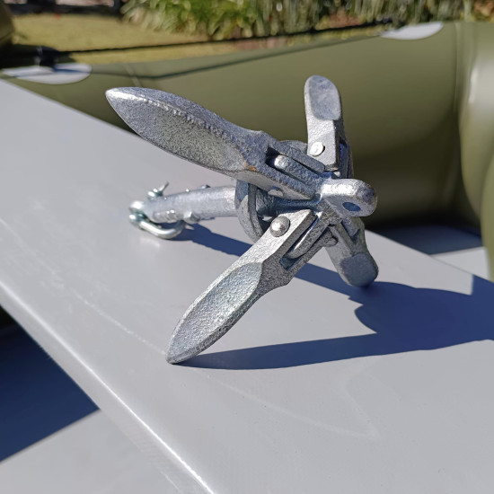 Folding anchor extended