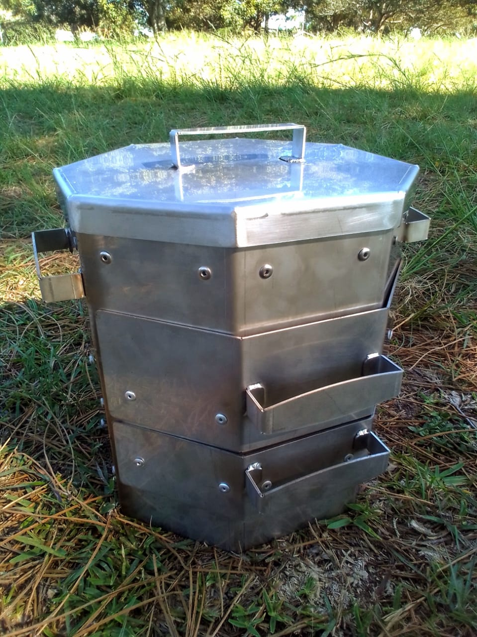 Mega Potjie Stand & Braai