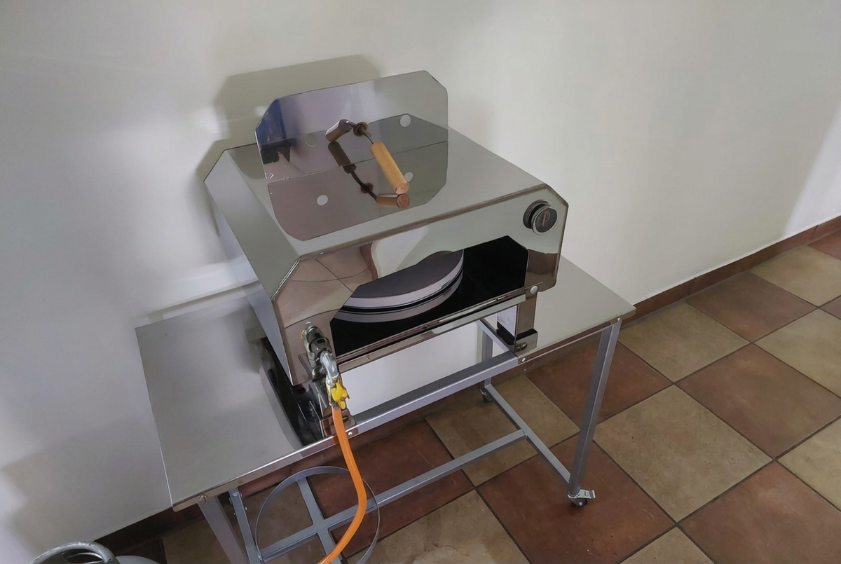 Tweede pizza-oondfoto sonder advertensieblok